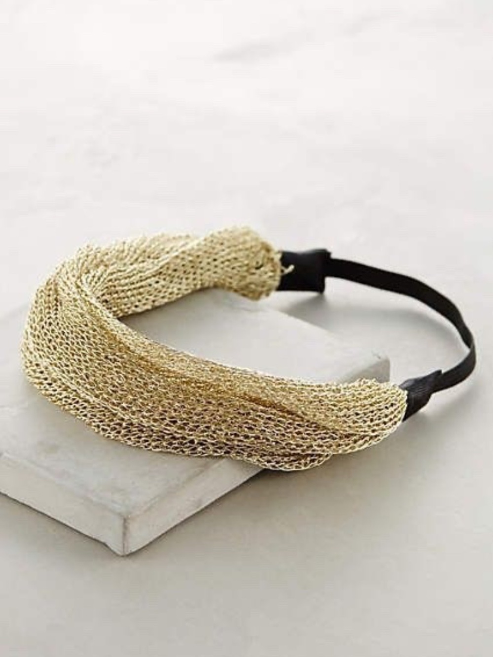 Anthropologie Turban Metallic Mesh Color Silver. (Z13E)
